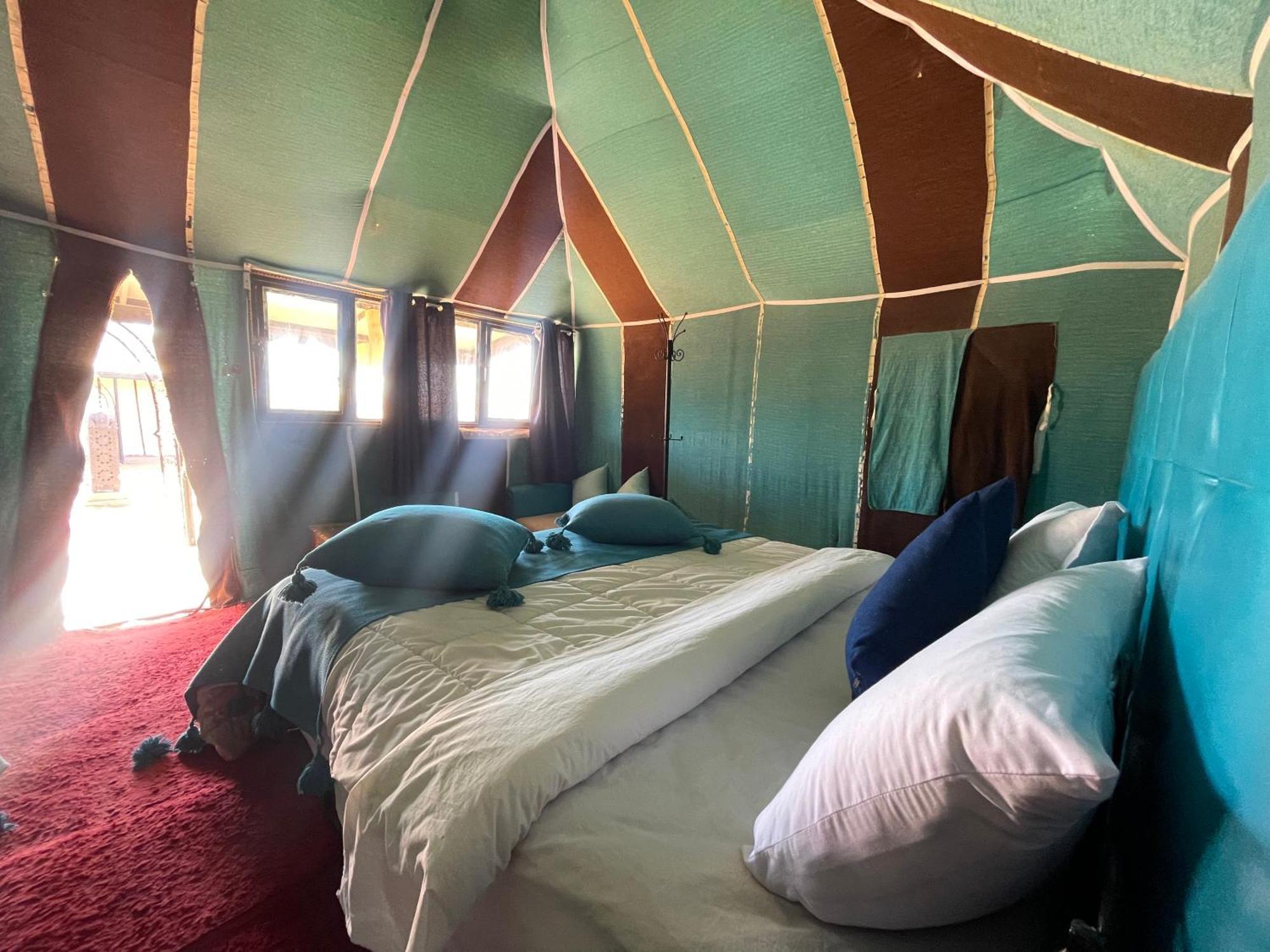 Roses desert camp Merzouga Eksteriør bilde